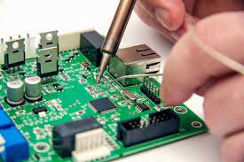 A Printed Circuit Board (PCB) Assembly Service Can Lower Costs and Improve Quality