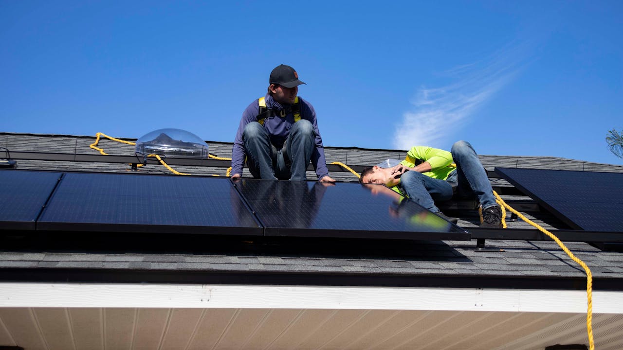 From Dust to Shine: How a Solar Panel Cleaner Solution Boosts Energy Output