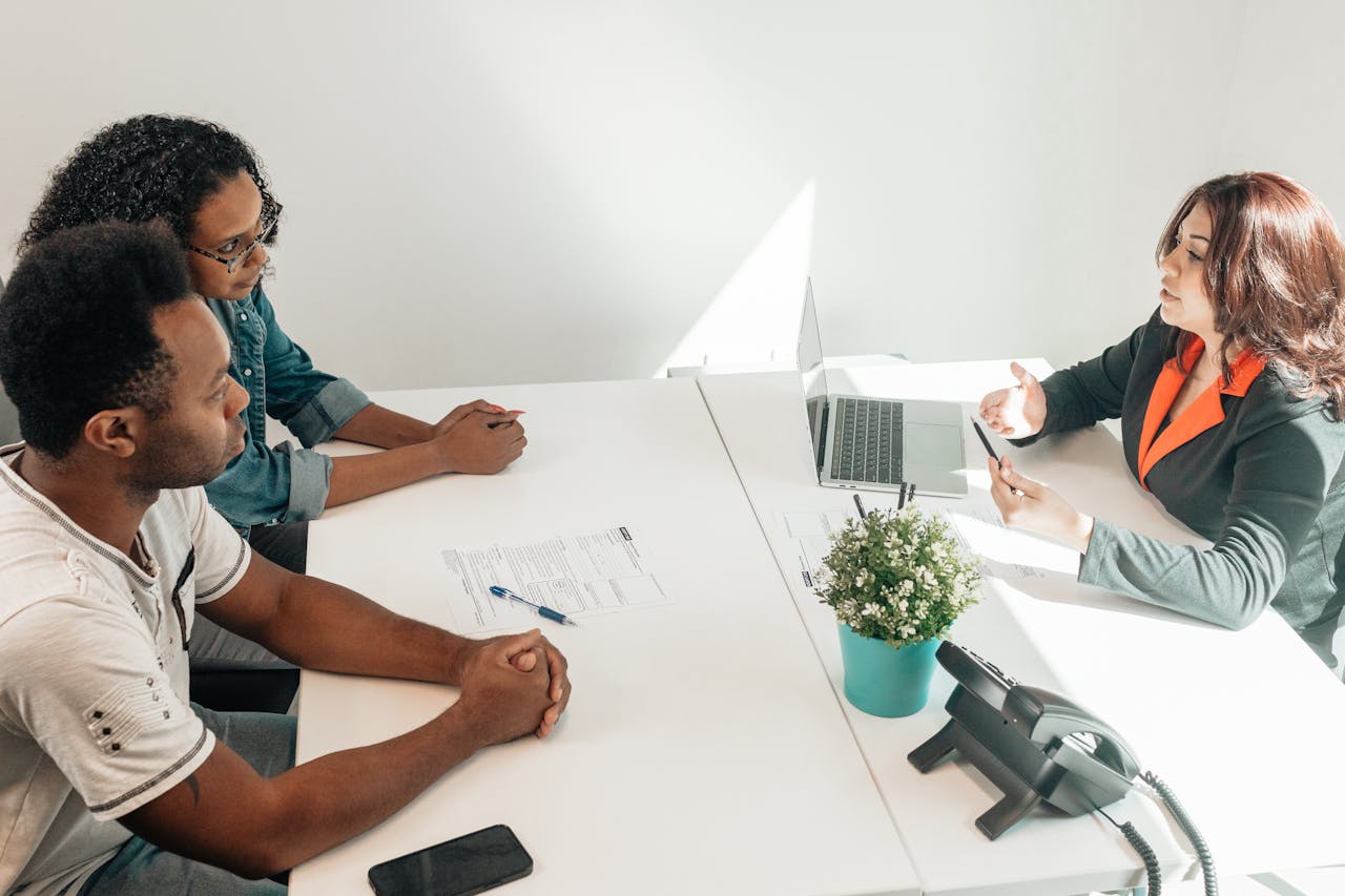 Charting Financial Success: The Vital Role of Financial Consultant Jobs