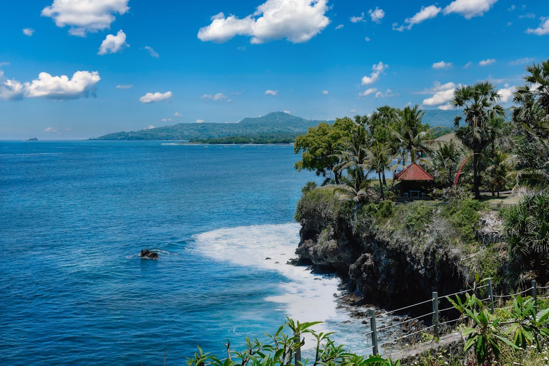 Bali or Thailand: Which is better for travel?